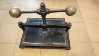 Antigua prensa F.Sornnecke