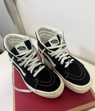 Zapatillas Vans plataforma negras y blancas