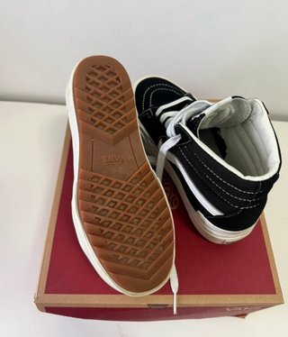 Zapatillas Vans plataforma negras y blancas