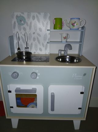 Cocinita de juguete Janod poco usada