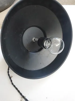 Lampada a sospensione nera in metallo