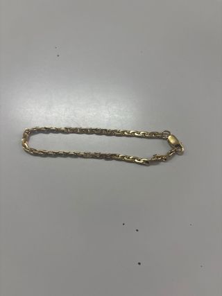 Bracciale in oro con design a maglie