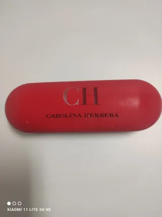 Funda Gafas Carolina Herrera Roja
