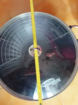 Wok de Hierro Fundido con Tapa