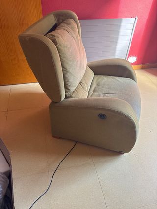 Sillón reclinable eléctrico beige