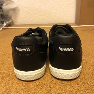 Men’s sneakers size 40