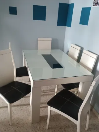 Mesa de comedor cristal y madera