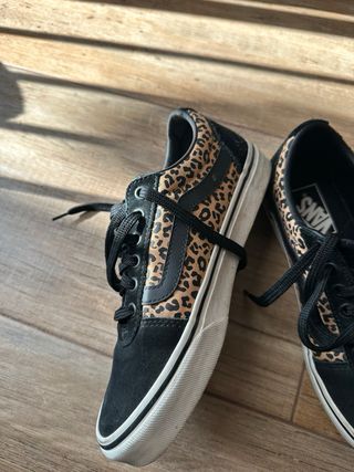 Zapatillas Vans Negro y Marrón Animal Print