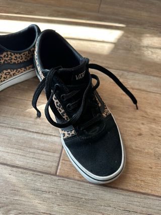 Zapatillas Vans Negro y Marrón Animal Print