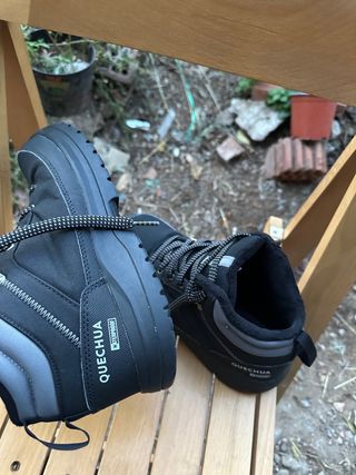 Botas de nieve Quechua negras y grises