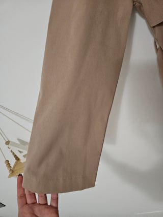 Gabardina Beige Doble Botonadura