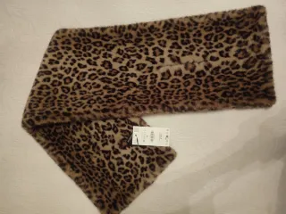 Cuello animal print