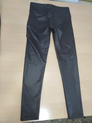 Lote 2 pantalones efecto piel T.38