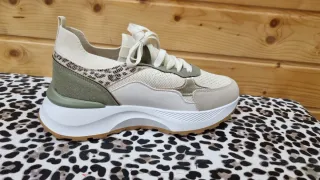 Zapatillas Mujer Beige y Verde