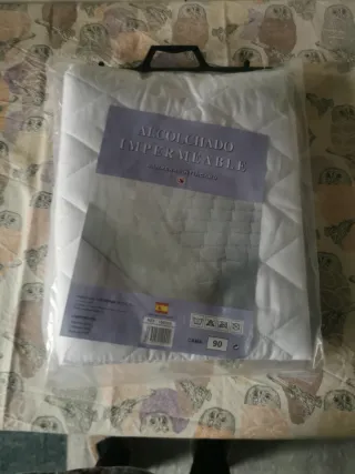 Funda protectora impermeable cama 90