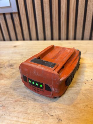 Hilti SF4 con Batería