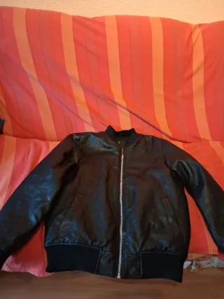 Chaqueta bomber negra