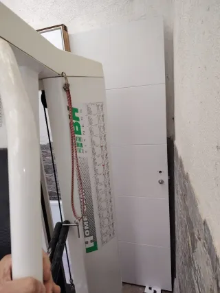 Puerta blanca cocina