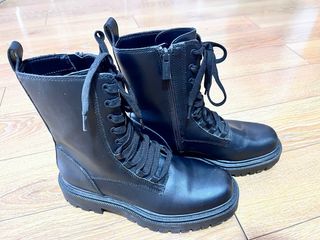 Botines militares con solo una puesta, talla 38
