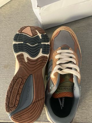 New Balance 990v6 x Carhartt Marrón Verde