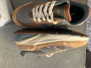 New Balance 990v6 x Carhartt Marrón Verde