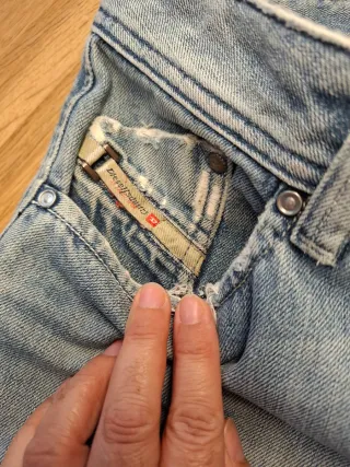 Jeans Diesel DARRON W30 L34 Hombre