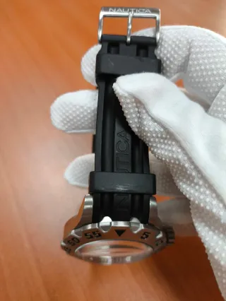 Reloj Nautica Negro y Plateado