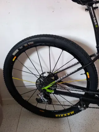 Bicicleta Cannondale 29 Carbono MTB