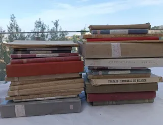 Lote di Libri Antichi su Vari Temi