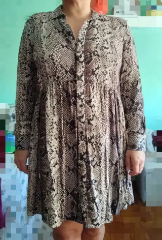 Vestido camisero estampado serpiente