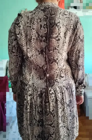 Vestido camisero estampado serpiente