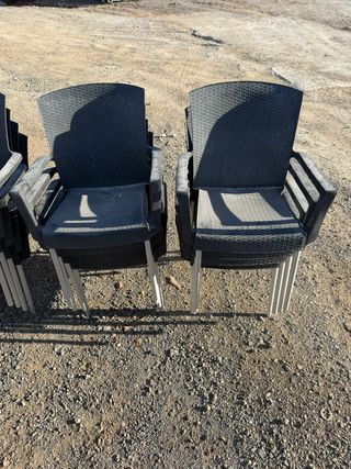 Silla de terraza apilable imitación ratán