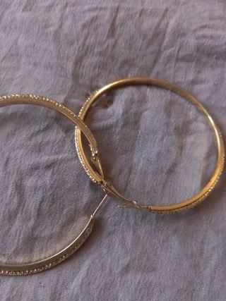 Orecchini a cerchio dorati