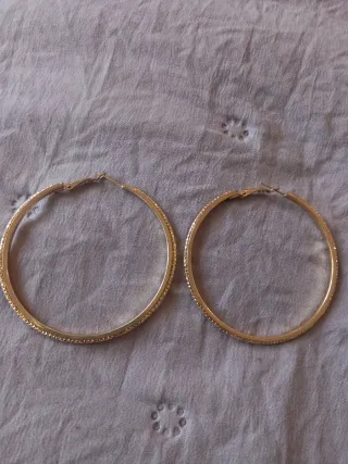 Orecchini a cerchio dorati