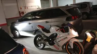 Moto Derbi GP1 125cc Blanca 4 tiempo