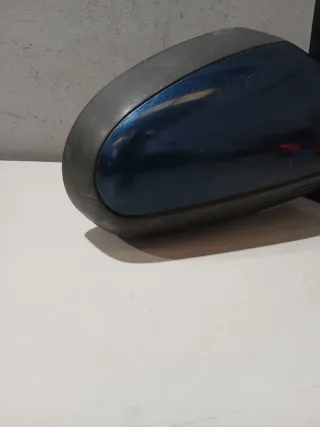 Retrovisor Derecho Mitsubishi Colt 2005
