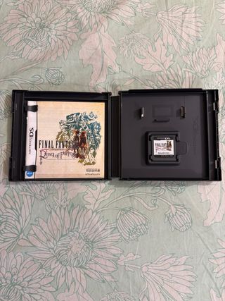 Final Fantasy Ring of Fates Nintendo DS JAPONÉS