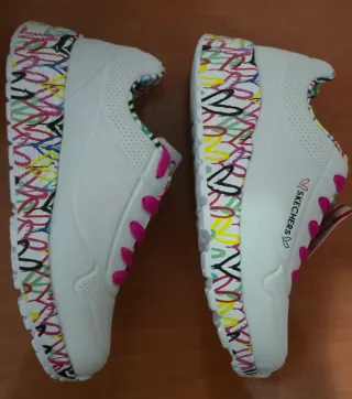 Zapatillas Skechers Corazones Multicolor Talla