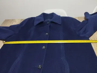 Abrigo azulón moderno