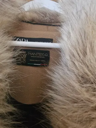 Abrigo Zara con cuello de pelo