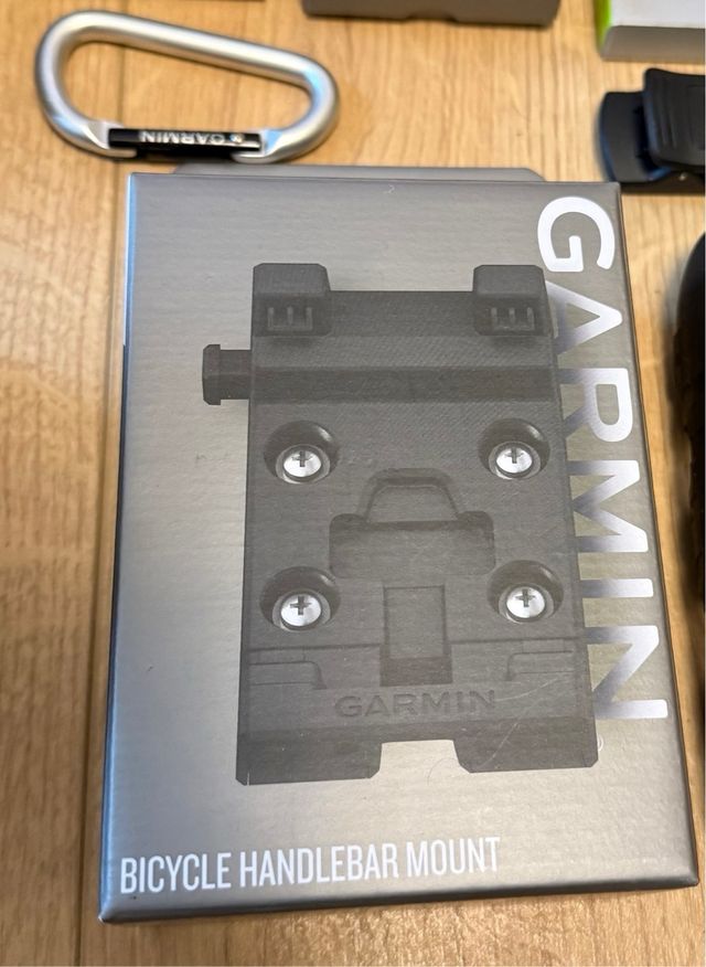 GPS Garmin Montana 710i + Accessori + Regali