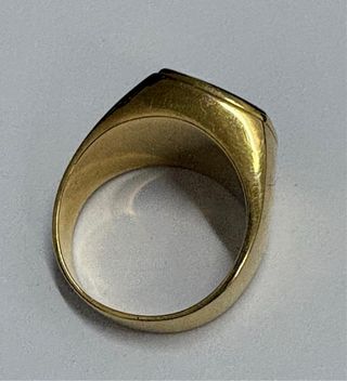 Anillo Sello Oro y Onix .