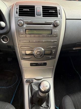 Toyota Corolla 2007 177.000 km gasolina