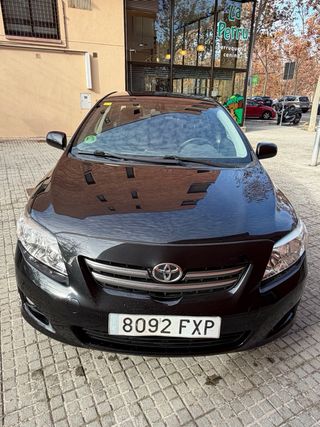 Toyota Corolla 2007 177.000 km gasolina