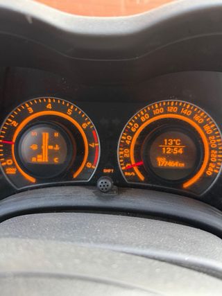 Toyota Corolla 2007 177.000 km gasolina