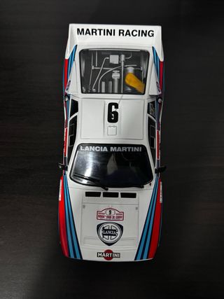Lancia 037 1:18 Martini Racing