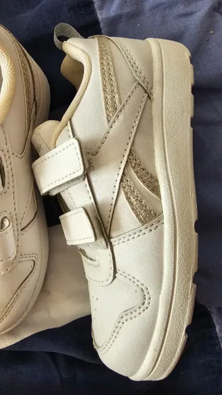 Zapatillas Reebok blancas con velcro