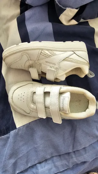 Zapatillas Reebok blancas con velcro