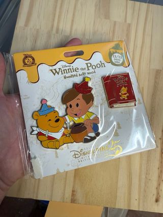 Set de pines Disney Winnie the Pooh 25 Aniversario