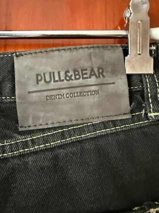 Pantalón tejano ancho negro